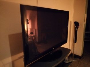 LG 42 inch TV for sale in South Africa
