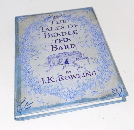 The Tales of Beedle the Bard | JK Rowling | 1/8