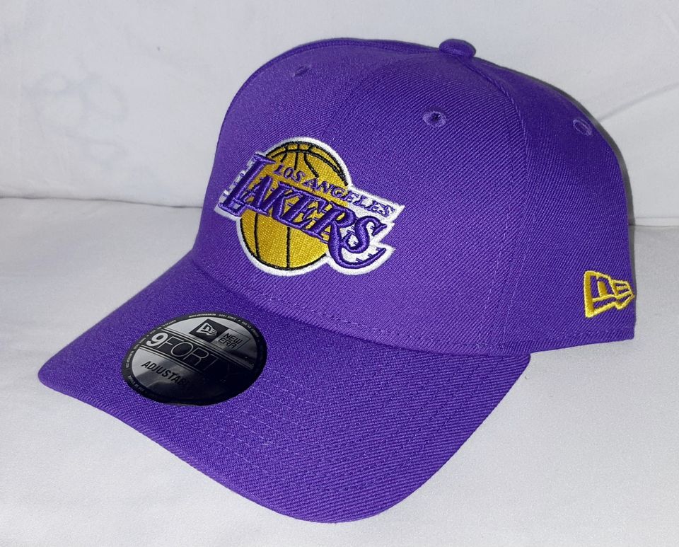New Era LA Lakers 9FIFTY Snapback Hat Cap – Purple – New