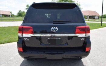 2019 Toyota land cruiser AWD GCC SUV