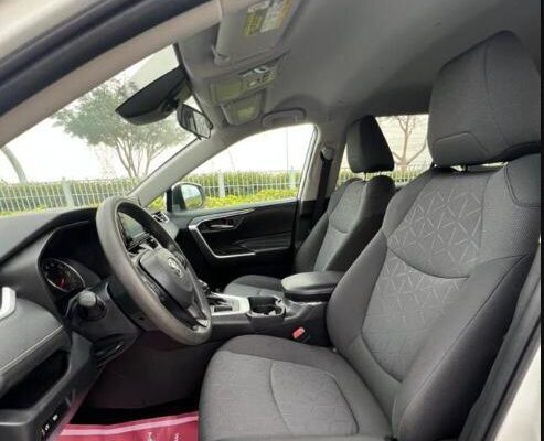 2021 Toyota RAV4 4WD XLE gulf model