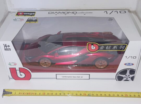 Burago 1/18 Lamborghini Sian FKP 37 – Red Diecast Model Car – New Sealed – 1:18